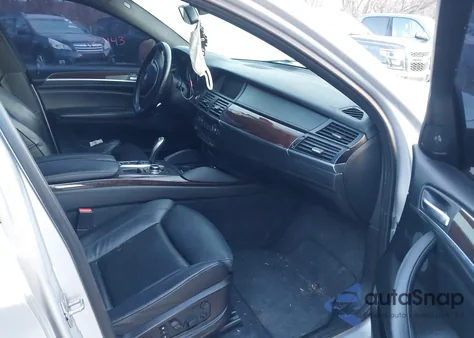 2012 BMW X6 xDrive50I z USA, uszkodzony, nr VIN 5UXFG8C58CL590171